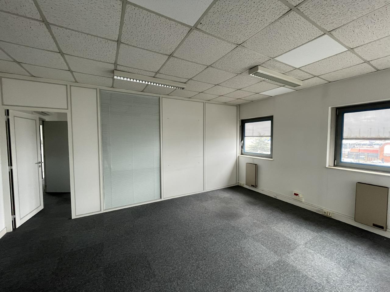 Bureau Saint-Herblain 944m² Location bureau Saint-Herblain Loire-Atlantique OLBUR2309937 9